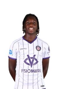 The Artistic Journey of Jaydee Canvot