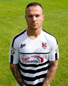 The Remarkable Journey of Steve Thompson in Football