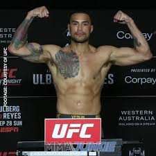 Carlos Ulberg: The Promising MMA Fighter Making Waves