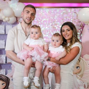 Dani Dyer: A Glimpse into Her Life as a Mother