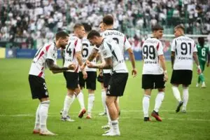 Legia Warszawa Faces Radomiak in Thrilling Match