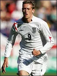 Exploring the Legacy of Peter Crouch: A Footballing Icon