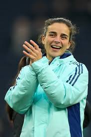 Renee Slegers: A Rising Star in the Arts Scene