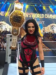 Stephanie Vaquer: A Bright Star in the Entertainment Scene