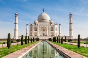Exploring the Taj Mahal: A Symbol of Love and Heritage