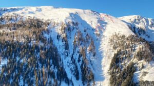 Understanding the Recent Austrian Avalanches and Their Impact