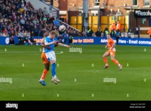 Blackpool vs Stockport: A Clash of Ambitions