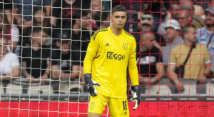 Jay Gorter: The Young Goalkeeper Making His Mark