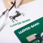 Understanding the Current Lloyds Share Price and Market Trends