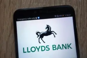 Understanding the Current Lloyds Share Price