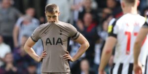 The Rise of Micky van de Ven in Professional Football