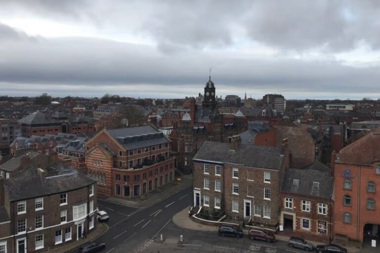 Current Weather Conditions and Forecast for Leeds