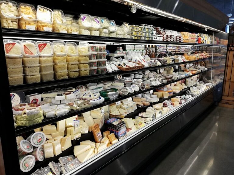 The Growth and Impact of Amazon Fresh on Grocery Shopping