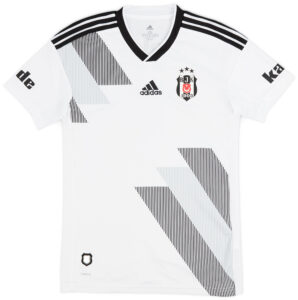 Exploring Beşiktaş: A Pillar of Turkish Football