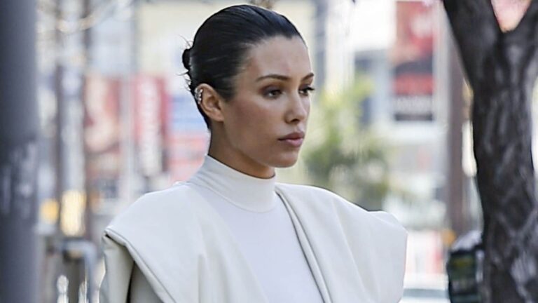 Bianca Censori: A Look into Her Impact on Fashion