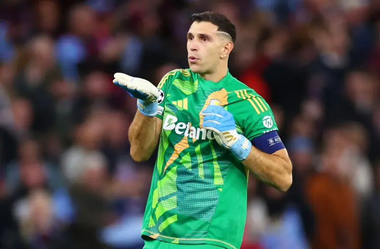 Emiliano Martínez: A Journey to Football Stardom