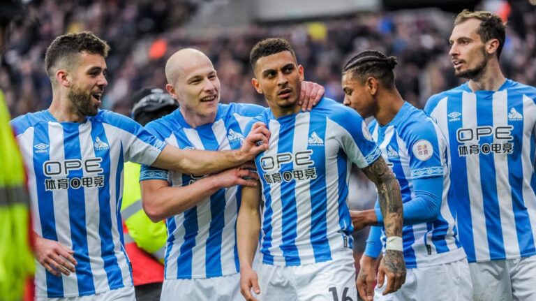 Huddersfield Town Takes on Blackpool: A Thrilling Encounter