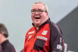 Exploring the Journey of Stephen Bunting in Professional Darts