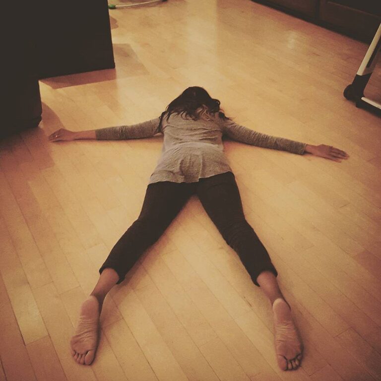 Zoe Saldana: A Leading Lady in Modern Cinema