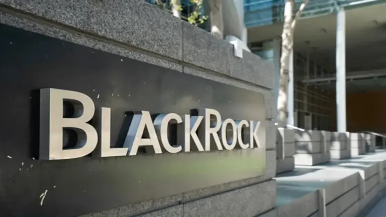 BlackRock Private Credit Fund Faces Withdrawal Restrictions Amid Increased Requests