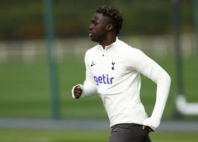 Davinson Sánchez Faces Suspension After Yellow Card in UEFA Clash