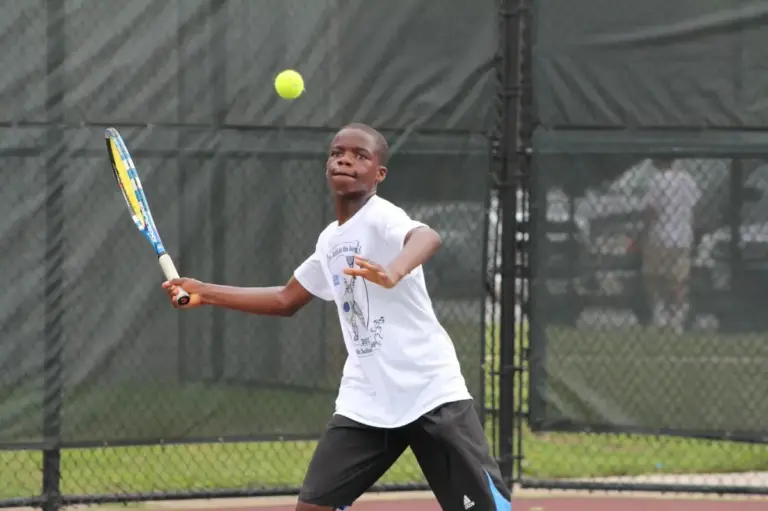 Frances Tiafoe Advances in Miami Open with Victory Over Arthur Cazaux
