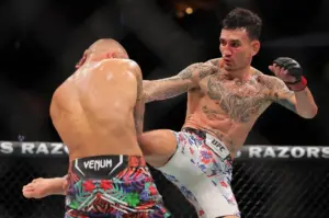 max holloway vs charles oliveira ufc 326 — IN news