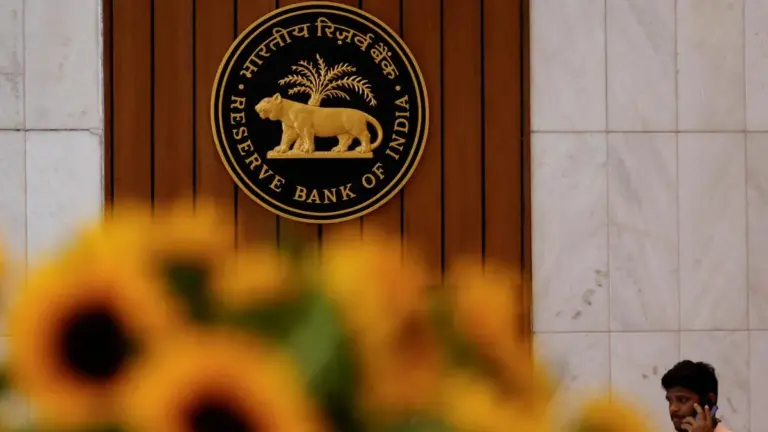 RBI Delays Capital Market Exposure Rules Implementation