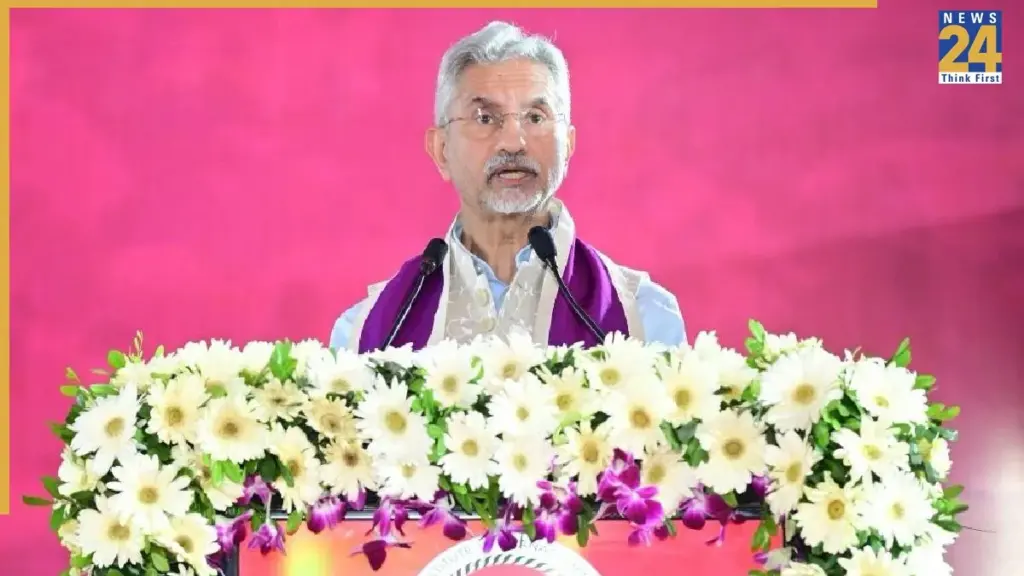 आर श्रीलेखा: R Sreelekha’s Rally Incident Raises Eyebrows in Kerala Elections