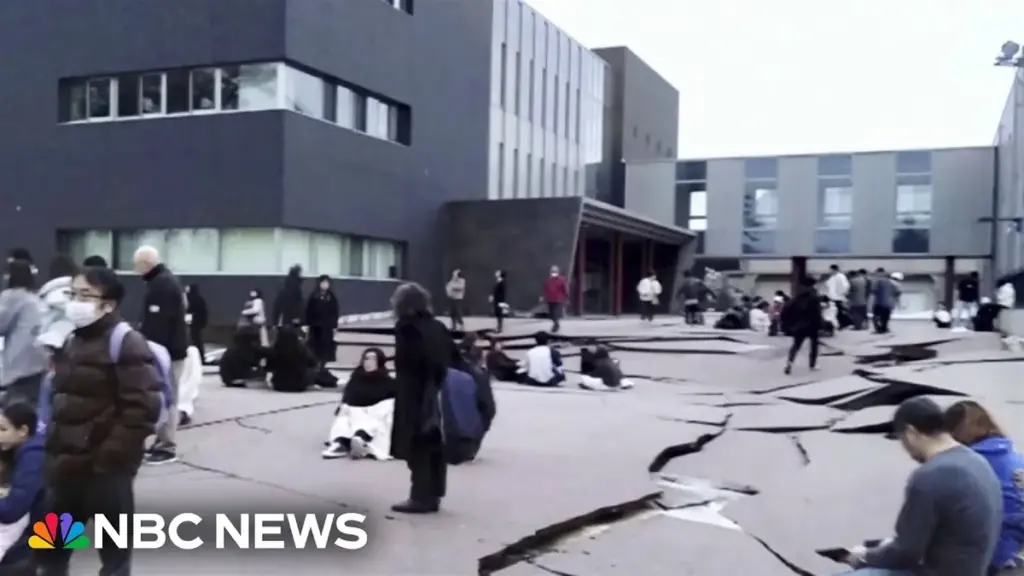 Japan Earthquakes Tsunami Warning: Magnitude 7.7 Tremor Strikes