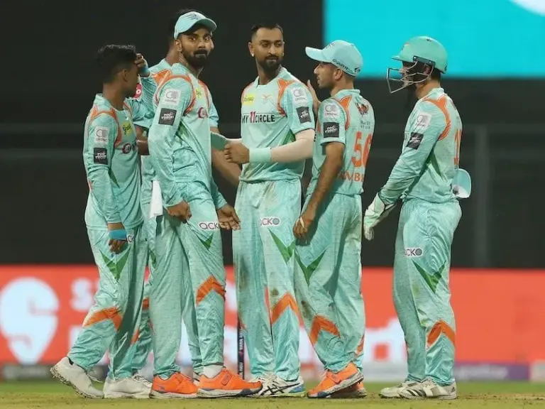 Royal Challengers vs Super Giants: A High-Stakes Clash at Chinnaswamy Stadium