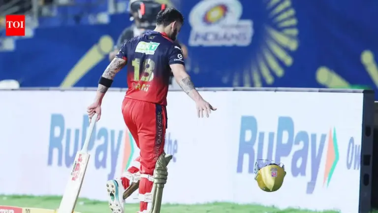 Virat Kohli Scores 50 Runs as RCB Defeats Mumbai Indians at Wankhede Stadium