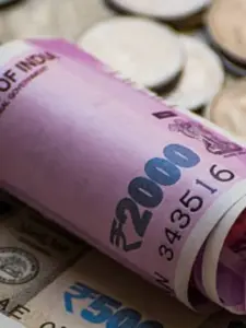 Indian 2000 Rupee Note